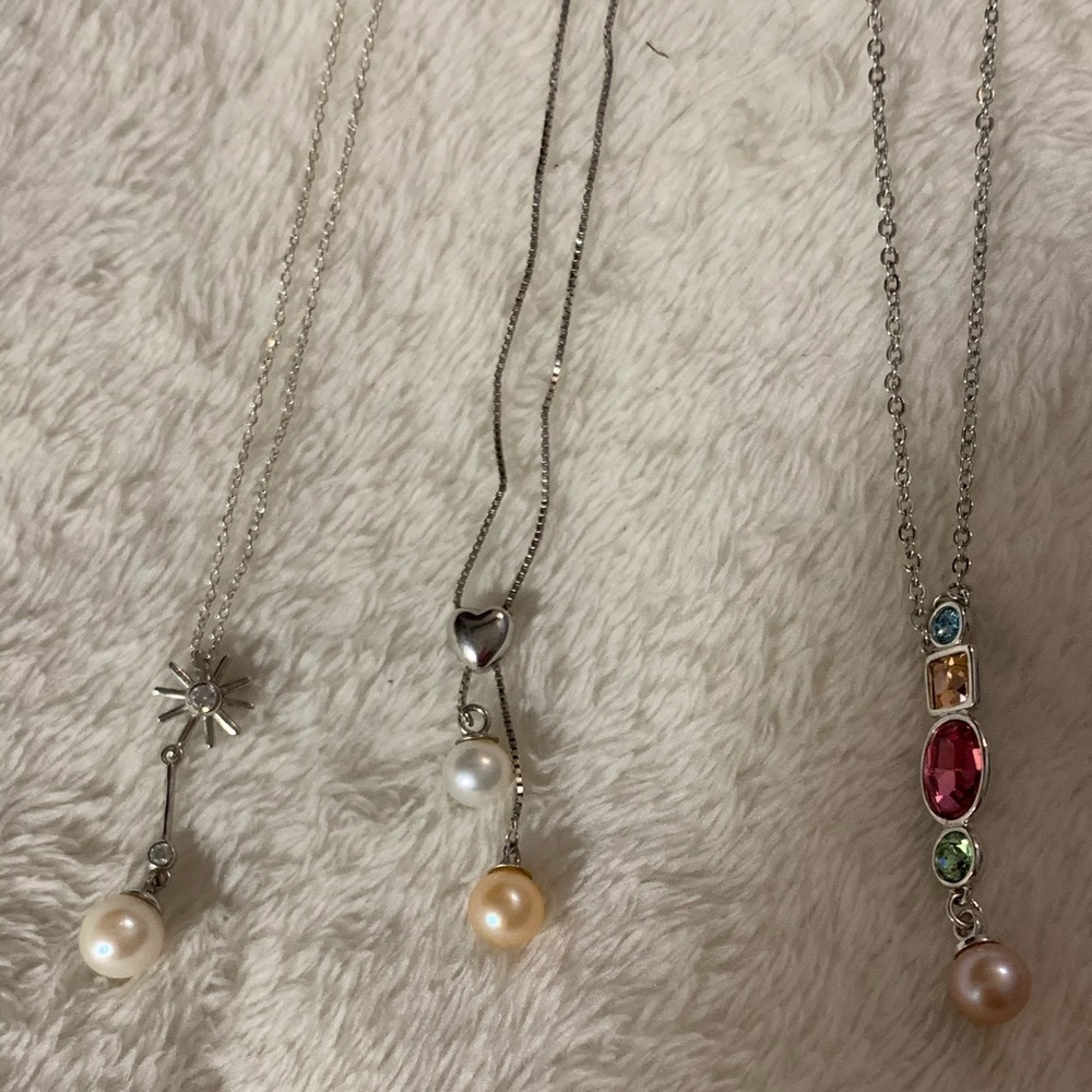 Vantel Pearl Necklaces
